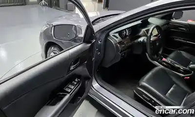 Honda Accord 2016 2.4 гидро в Москве № 170582, миниатюра 11