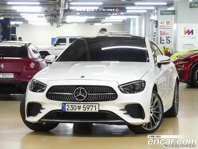 Mercedes-Benz E-Class, 2022