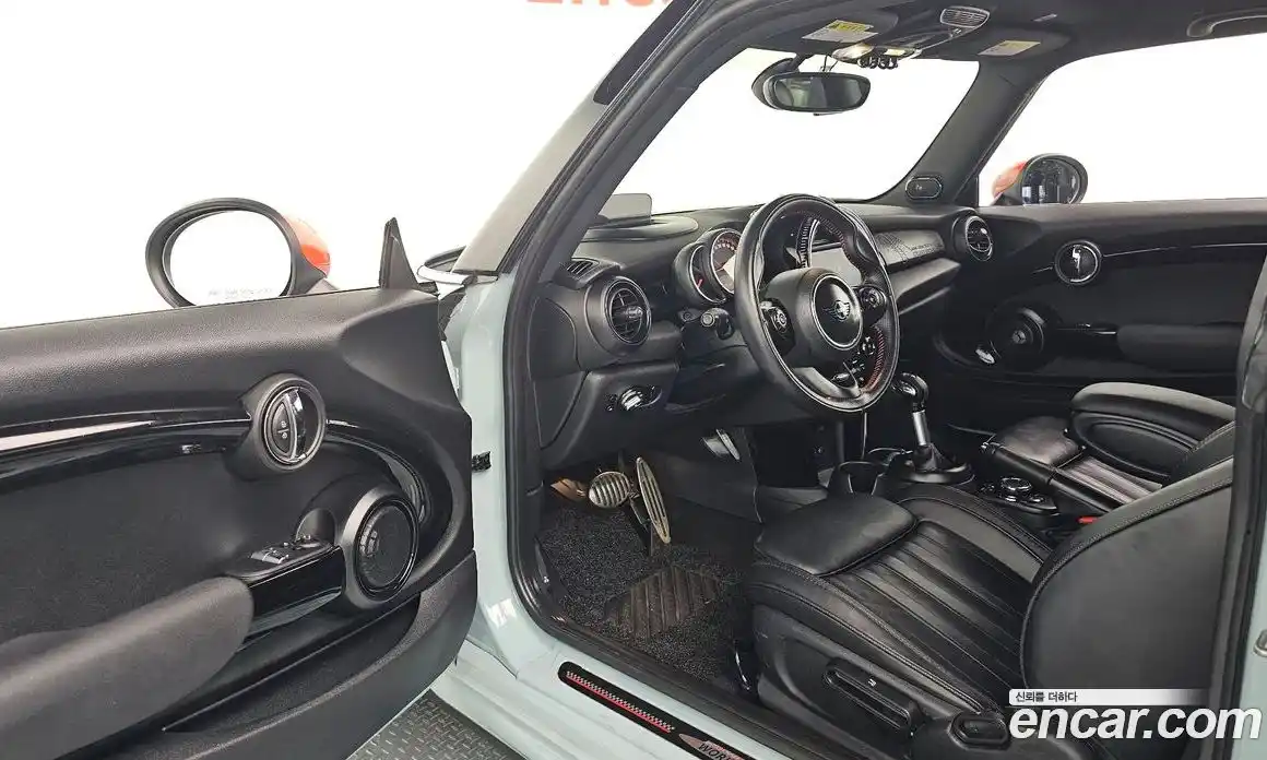 Mini Cooper 2019 2.0 гидро в Москве № 184318, фото 11