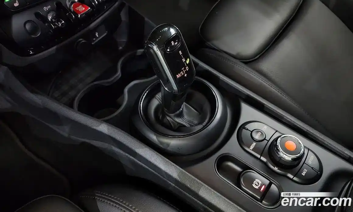 Mini Clubman 2018 2.0 гидро в Москве № 185147, фото 9