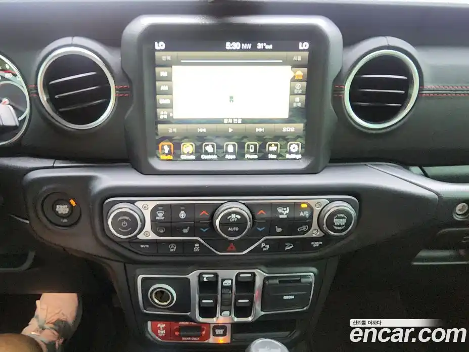 Jeep Wrangler 2020 2.0 гидро в Москве № 188355, фото 16
