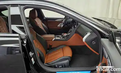 BMW 8-Series 2023 4.4 гидро в Москве № 192697, миниатюра 11