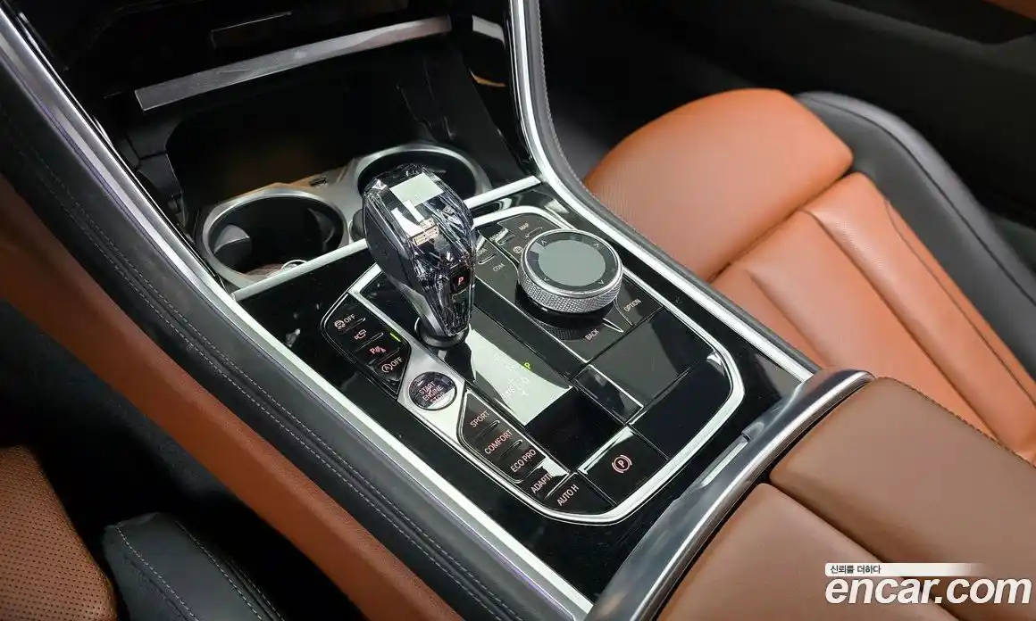 BMW 8-Series 2023 4.4 гидро в Москве № 192697, фото 9