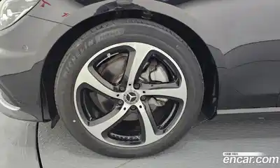 Mercedes-Benz E-Class 2021 2.0 гидро, миниатюра 5