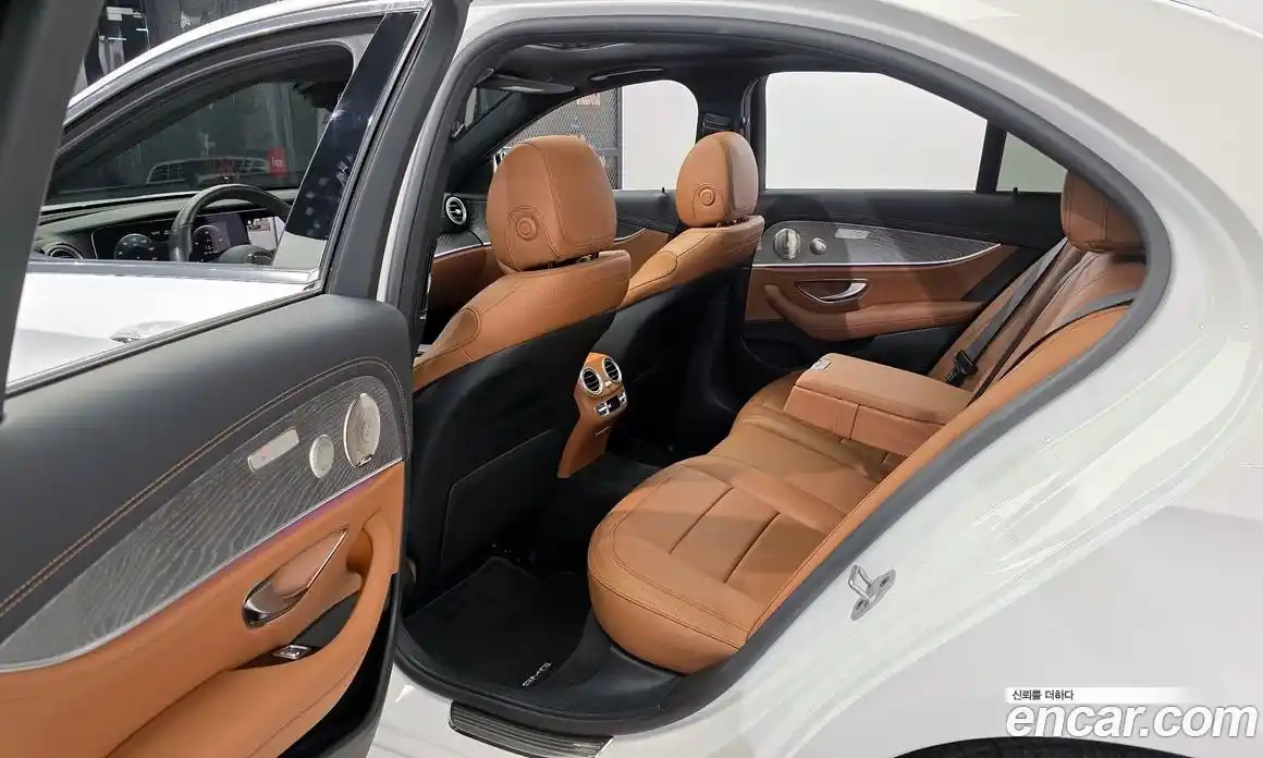 Mercedes-Benz E-Class 2021 2.0 гидро, фото 11