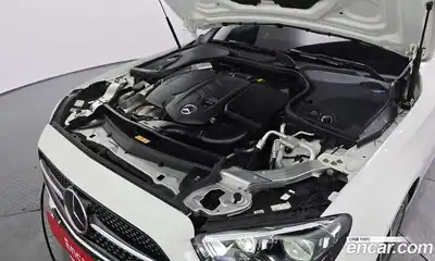 Mercedes-Benz E-Class 2021 1.9 гидро, миниатюра 6
