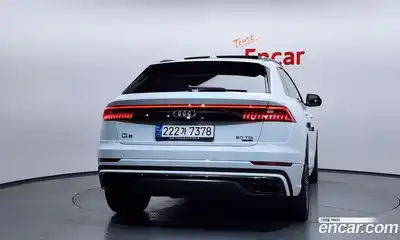 Audi Q8 2023 3.0 гидро в Москве № 196062, миниатюра 4