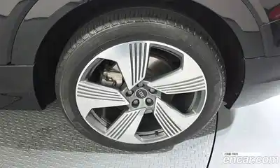Audi e-tron 2021 0.2 гидро в Москве № 196640, миниатюра 5
