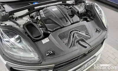 Porsche Macan 2023 2.9 гидро в Москве № 197159, миниатюра 6