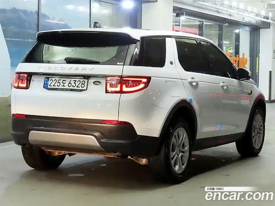 Land Rover Discovery Sport 2021 2.0 гидро в Москве № 198245, фото 4