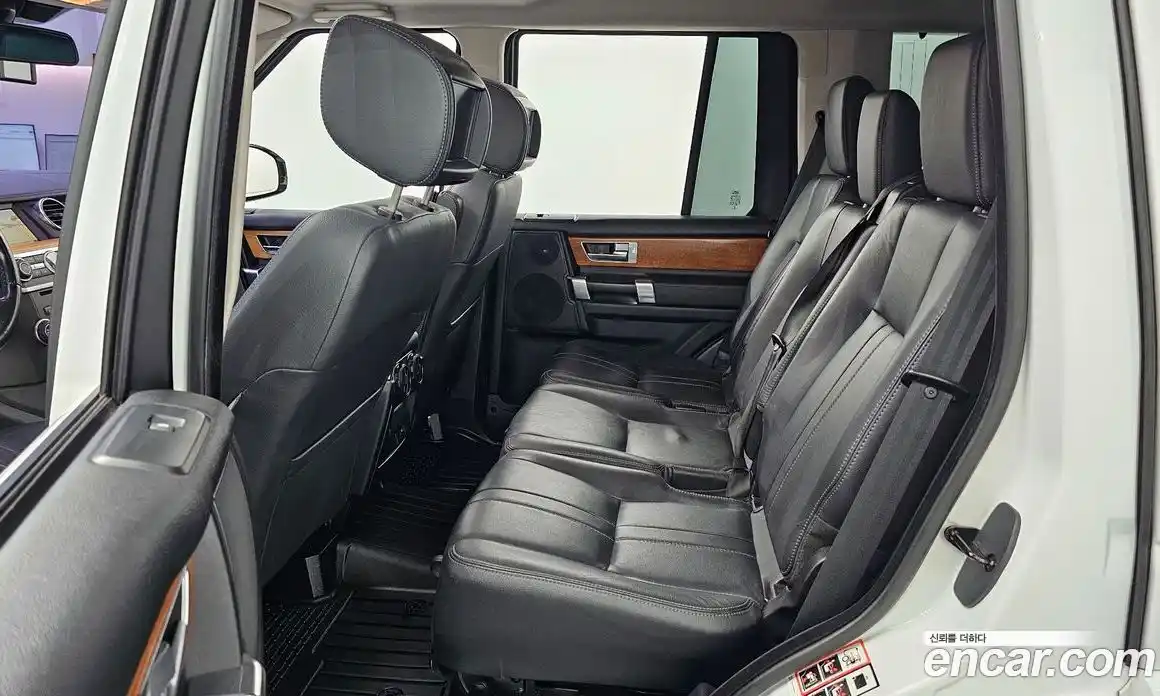 Land Rover Discovery 2015 3.0 гидро в Москве № 198308, фото 13