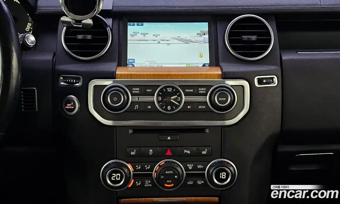 Land Rover Discovery 2015 3.0 гидро в Москве № 198308, фото 15
