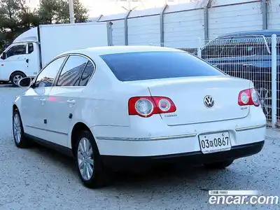Volkswagen Passat 2009 2.0 гидро в Москве № 199364, миниатюра 3