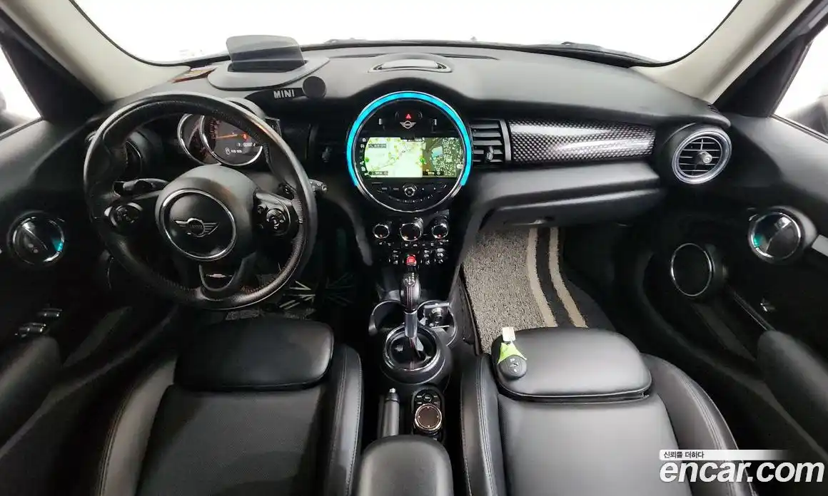 Mini Cooper 2018 2.0 гидро в Москве № 210803, фото 7