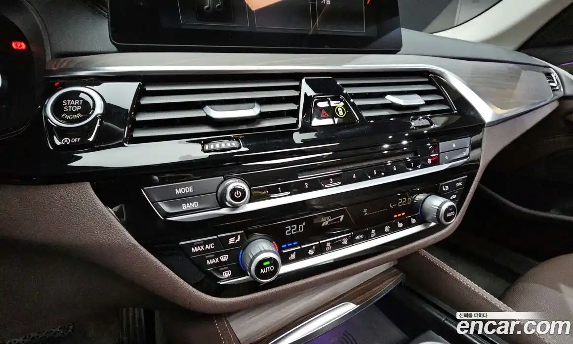 BMW 5-Series 2018 2.0 гидро в Москве, фото 15