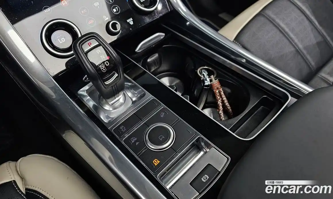 Land Rover Range-Rover Sport 2018 3.0 гидро в Москве № 213455, фото 9