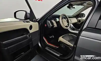 Land Rover Range-Rover Sport 2018 3.0 гидро в Москве № 213455, миниатюра 10