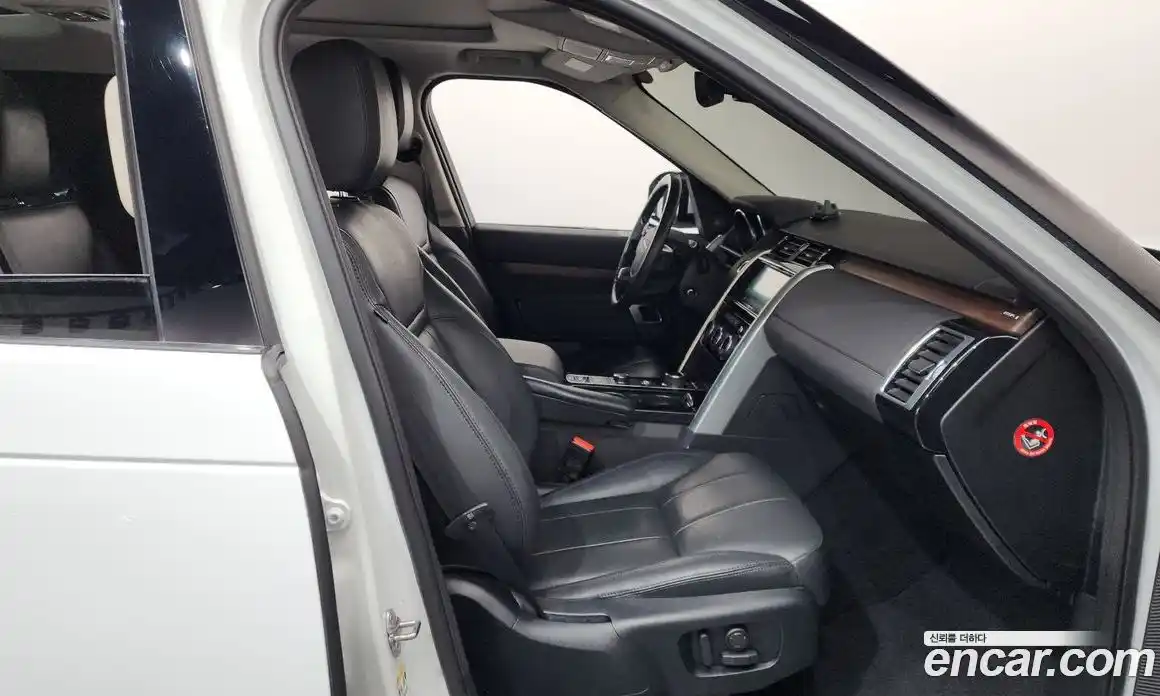 Land Rover Discovery 2017 2.0 гидро в Москве № 213471, фото 11