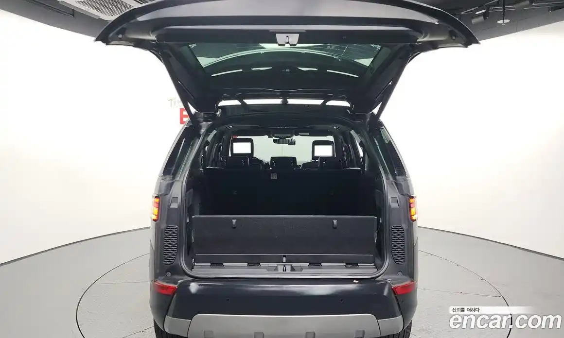 Land Rover Discovery 2019 3.0 гидро в Москве № 213802, фото 20