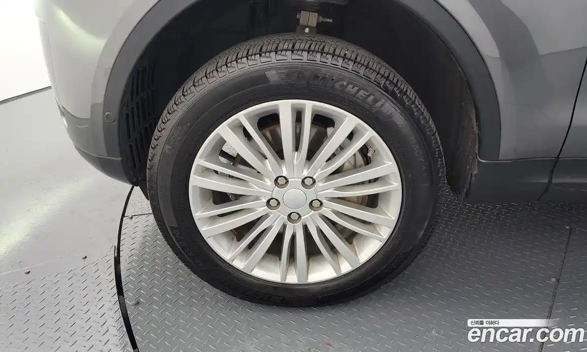 Land Rover Discovery 2019 3.0 гидро в Москве № 213802, фото 5
