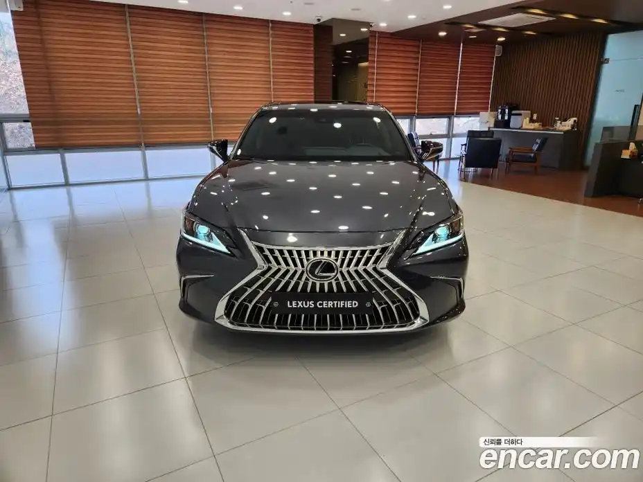 Lexus ES 2025 2.5 вариатор в Москве № 214735, фото 3