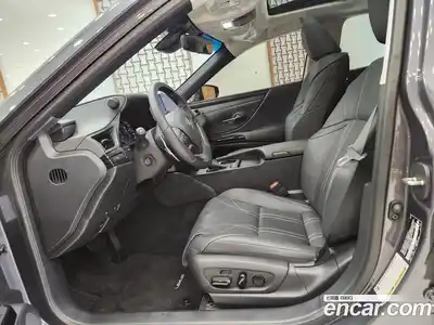 Lexus ES 2025 2.5 вариатор в Москве № 214735, миниатюра 10