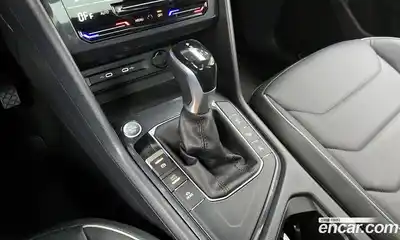 Volkswagen Tiguan 2024 2.0 гидро в Москве № 214874, миниатюра 9
