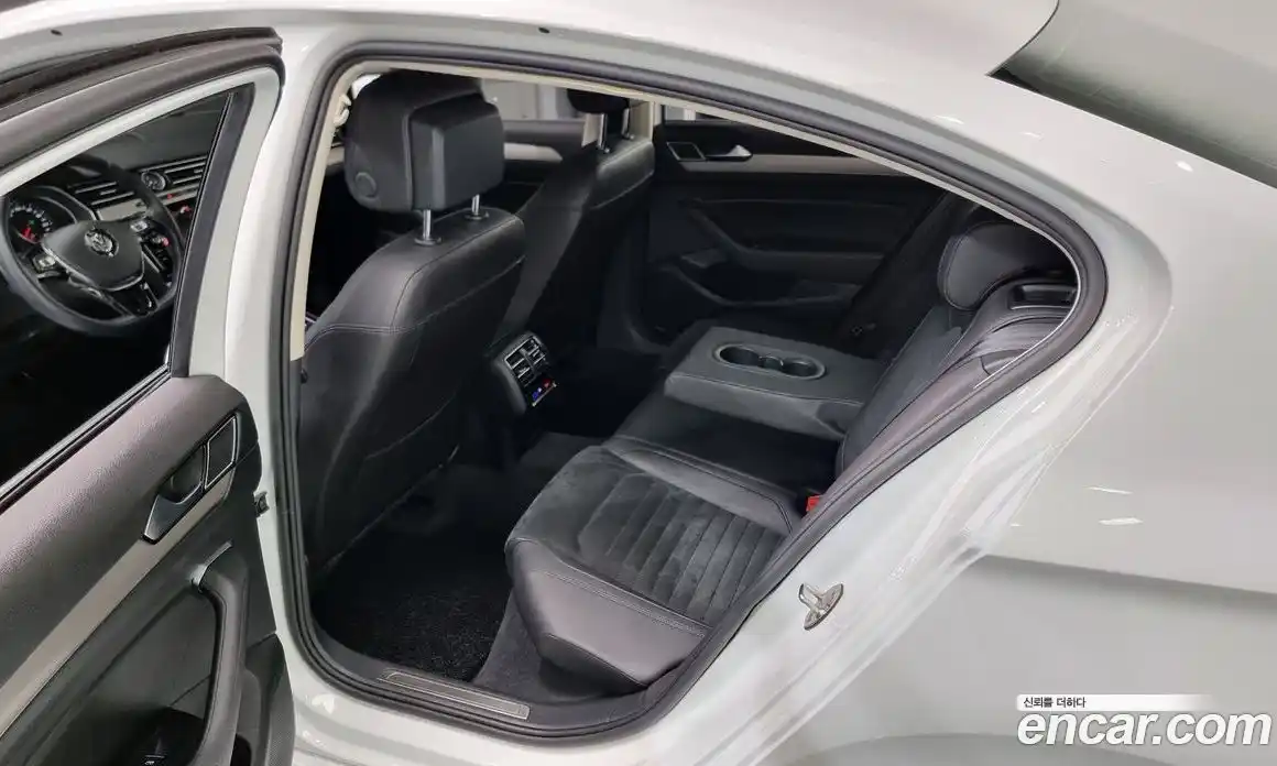 Volkswagen Passat 2018 2.0 гидро в Москве № 214945, фото 11