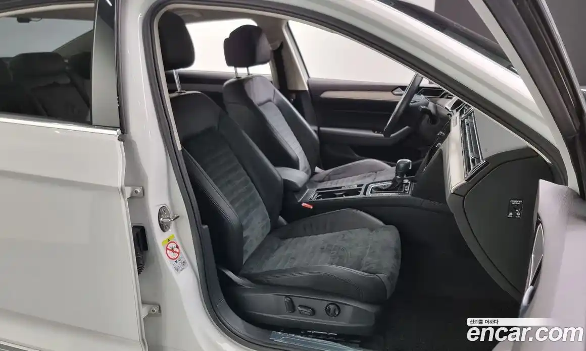 Volkswagen Passat 2018 2.0 гидро в Москве № 214945, фото 12