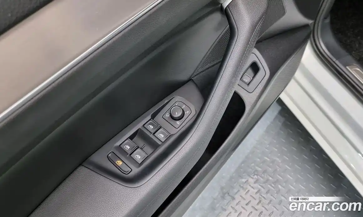 Volkswagen Passat 2018 2.0 гидро в Москве № 214945, фото 14