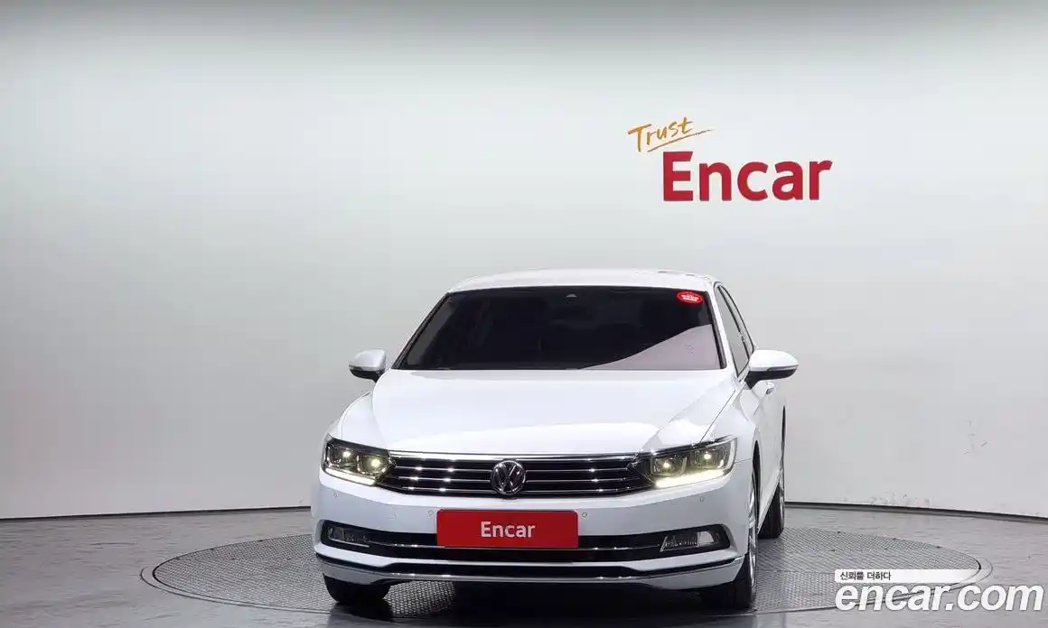 Volkswagen Passat 2018 2.0 гидро в Москве № 214945, фото 3