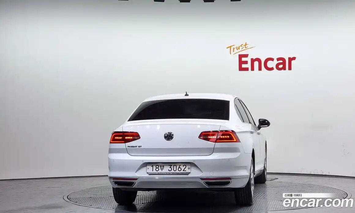 Volkswagen Passat 2018 2.0 гидро в Москве № 214945, фото 4