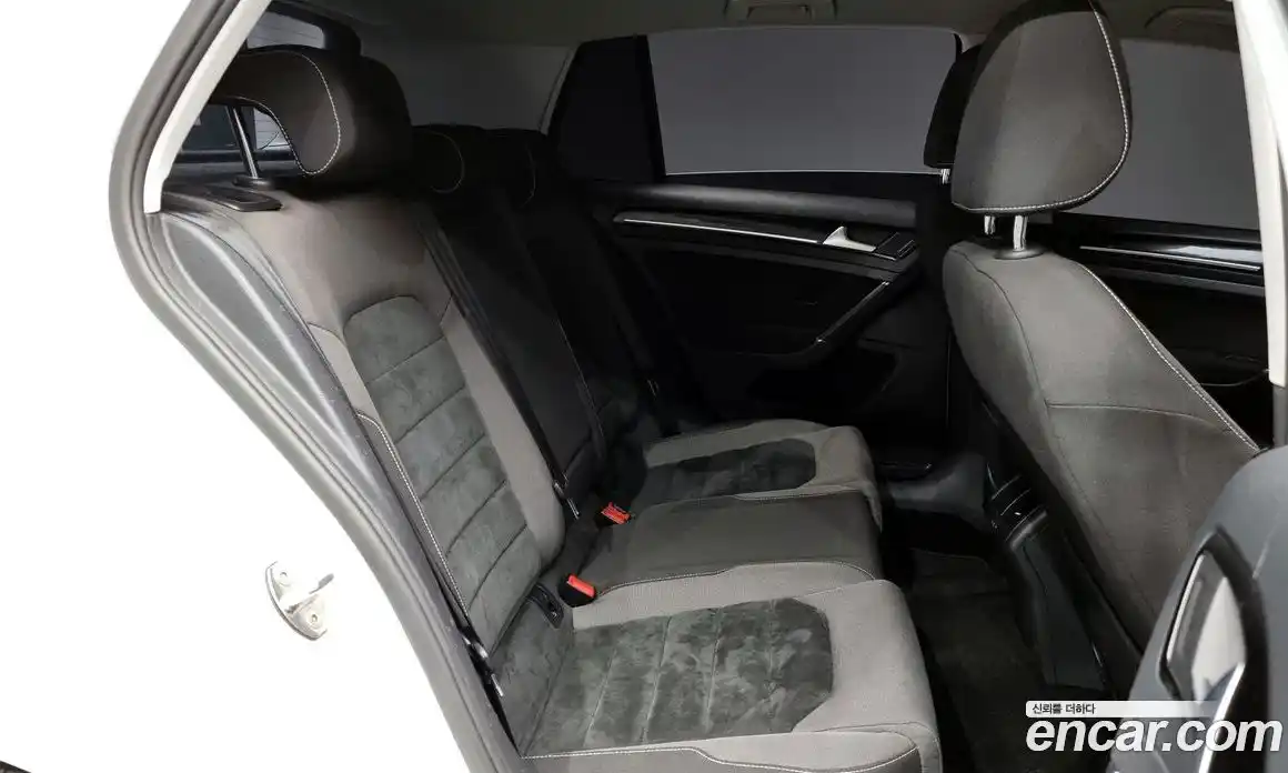 Volkswagen Golf 2015 1.6 гидро в Москве № 215314, фото 12