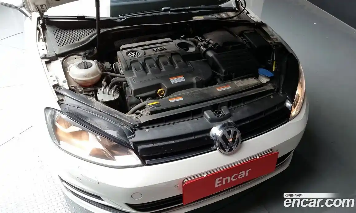 Volkswagen Golf 2015 1.6 гидро в Москве № 215314, фото 6