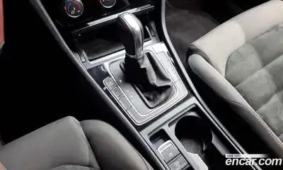 Volkswagen Golf 2015 1.6 гидро в Москве № 215314, миниатюра 9