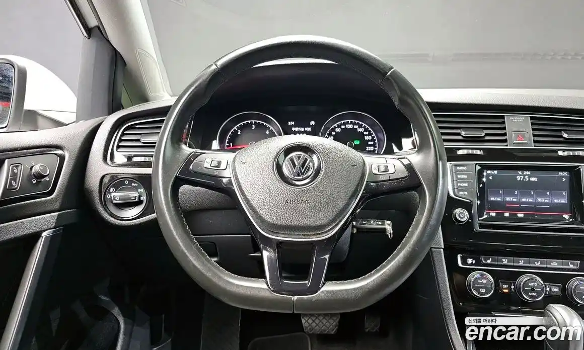 Volkswagen Golf 2015 2.0 гидро в Москве № 215323, фото 13