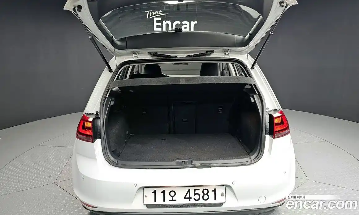 Volkswagen Golf 2015 2.0 гидро в Москве № 215323, фото 20