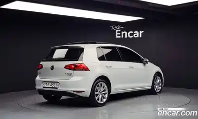 Volkswagen Golf 2015 2.0 гидро в Москве № 215323, миниатюра 2