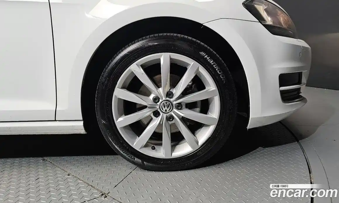Volkswagen Golf 2015 2.0 гидро в Москве № 215323, фото 5