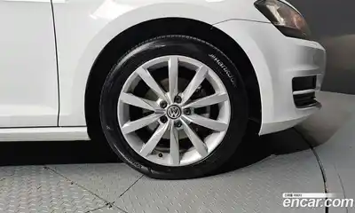 Volkswagen Golf 2015 2.0 гидро в Москве № 215323, миниатюра 5