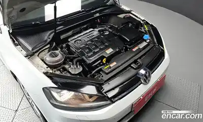 Volkswagen Golf 2015 2.0 гидро в Москве № 215323, миниатюра 6