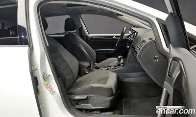 Volkswagen Golf 2015 2.0 гидро в Москве № 215323, миниатюра 10