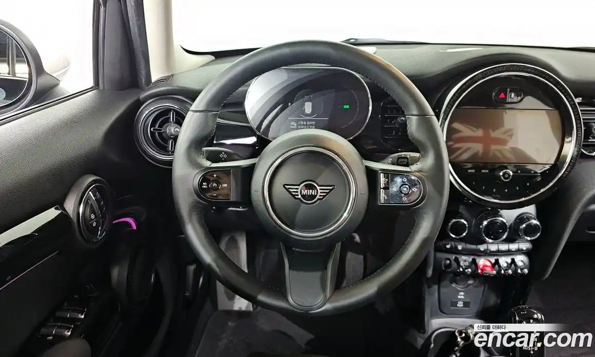 Mini Cooper 2023 1.5 гидро в Москве № 222352, фото 13