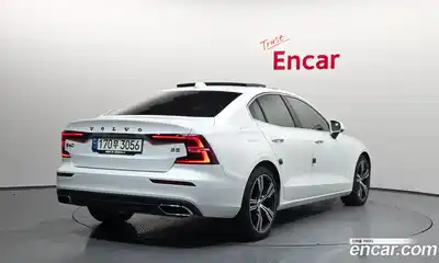 Volvo S60 2021 2.0 гидро в Москве № 230481, миниатюра 2