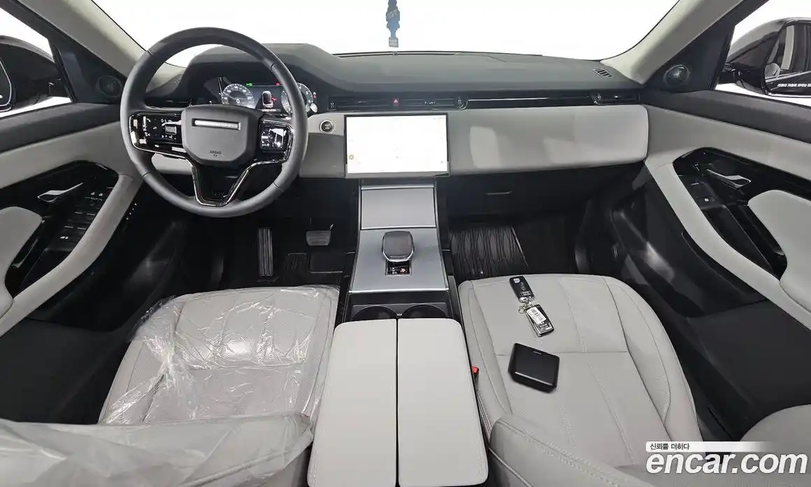 Land Rover Range-Rover Evoque 2025 2.0 гидро в Москве № 231120, фото 6
