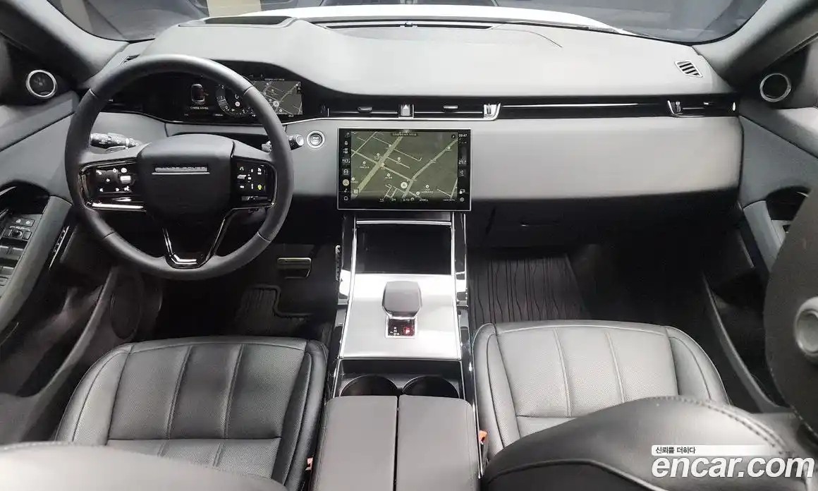 Land Rover Range-Rover Evoque 2024 2.0 гидро в Москве № 231171, фото 7