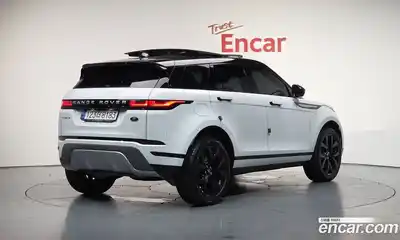 Land Rover Range-Rover Evoque 2023 2.0 гидро в Москве № 231184, миниатюра 2