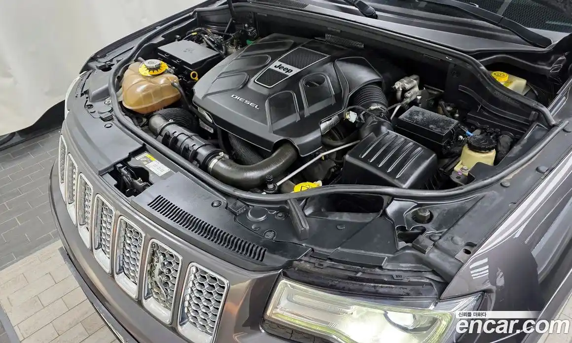 Jeep Cherokee 2014 3.0 гидро в Москве № 232713, фото 6