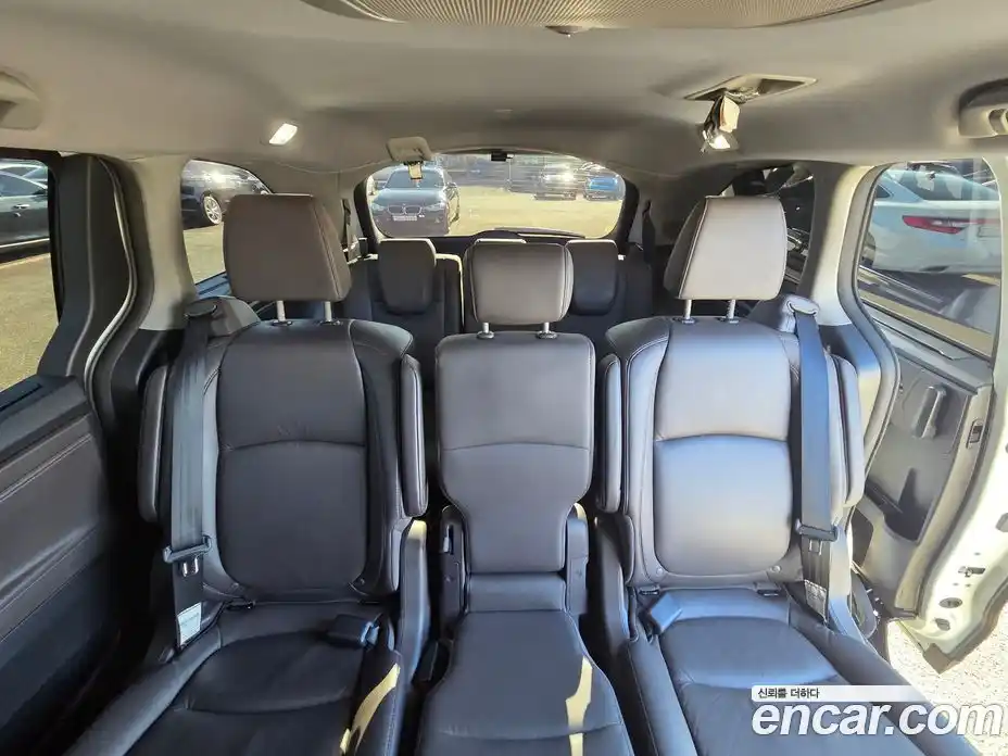 Honda Odyssey 2018 3.5 гидро в Москве № 232946, фото 12