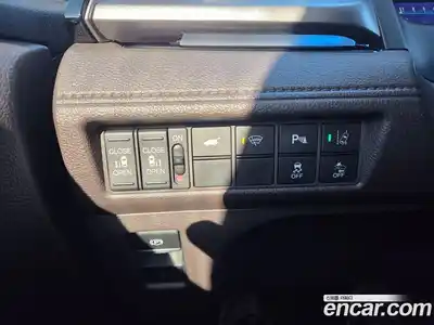 Honda Odyssey 2018 3.5 гидро в Москве № 232946, миниатюра 9